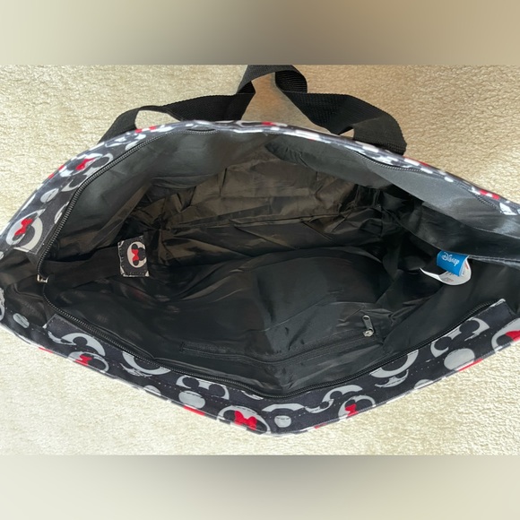 Disney Tote Bag - Mickey and Minnie Zipper Travel Bag - Picture 6 of 11